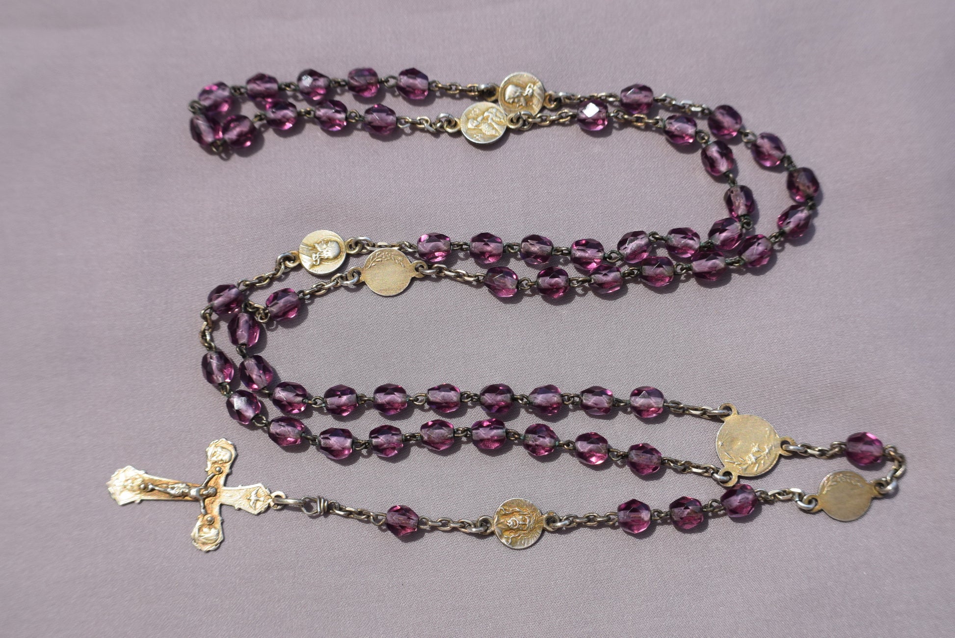 Art Nouveau Purple Rosary - Charmantiques