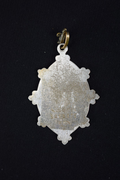 Salette Pendant - Charmantiques