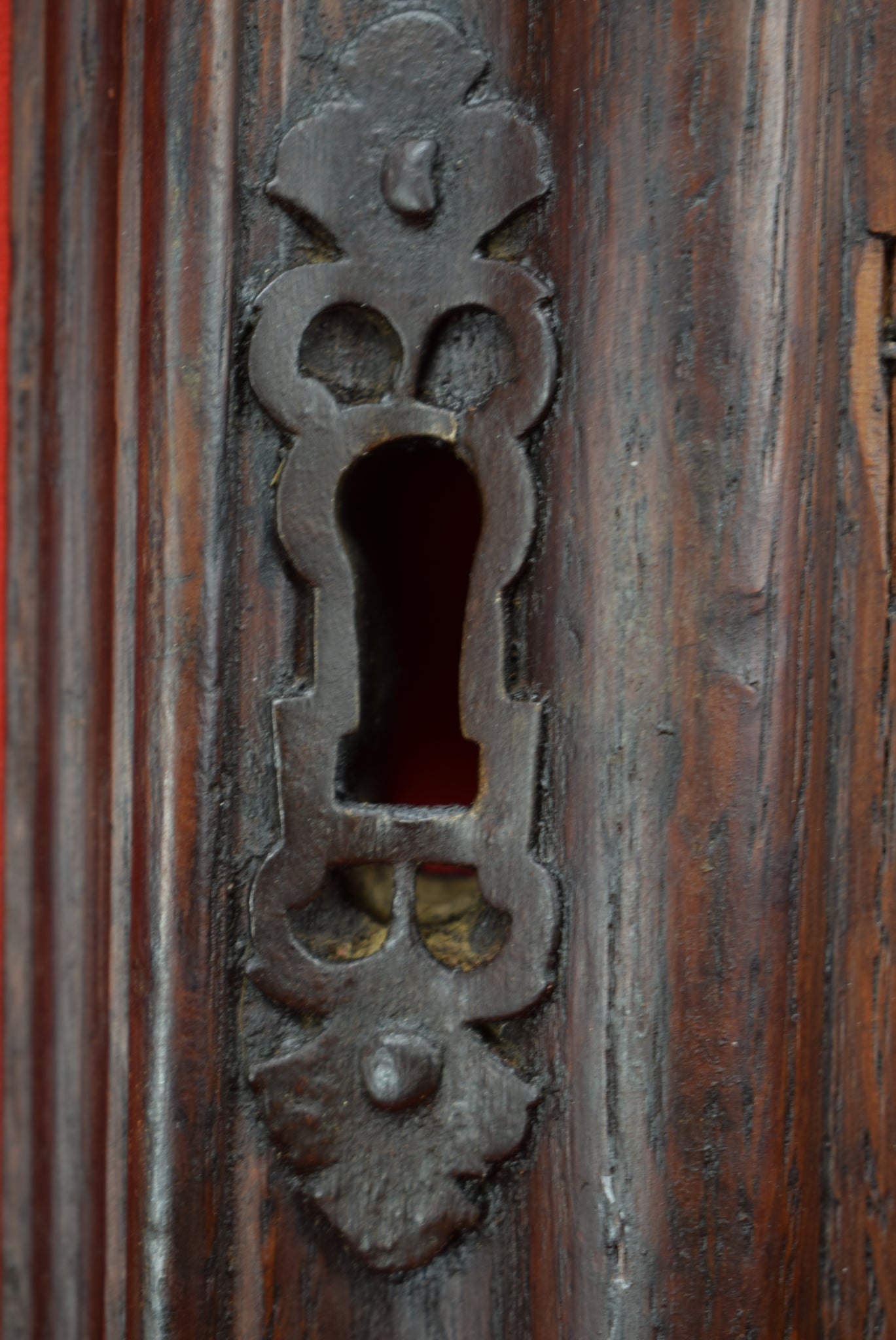 17th.C Virgin Mary Carving Door - Charmantiques