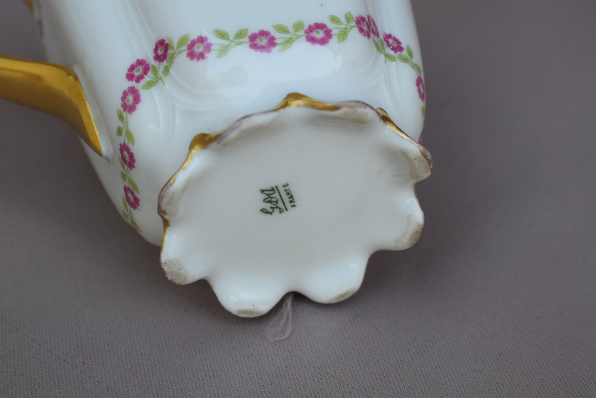 GDA Porcelain Milk Jug - Charmantiques