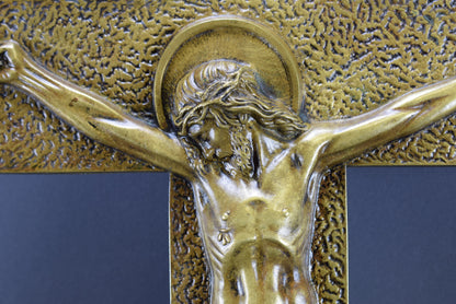 A Dubois Crucifix