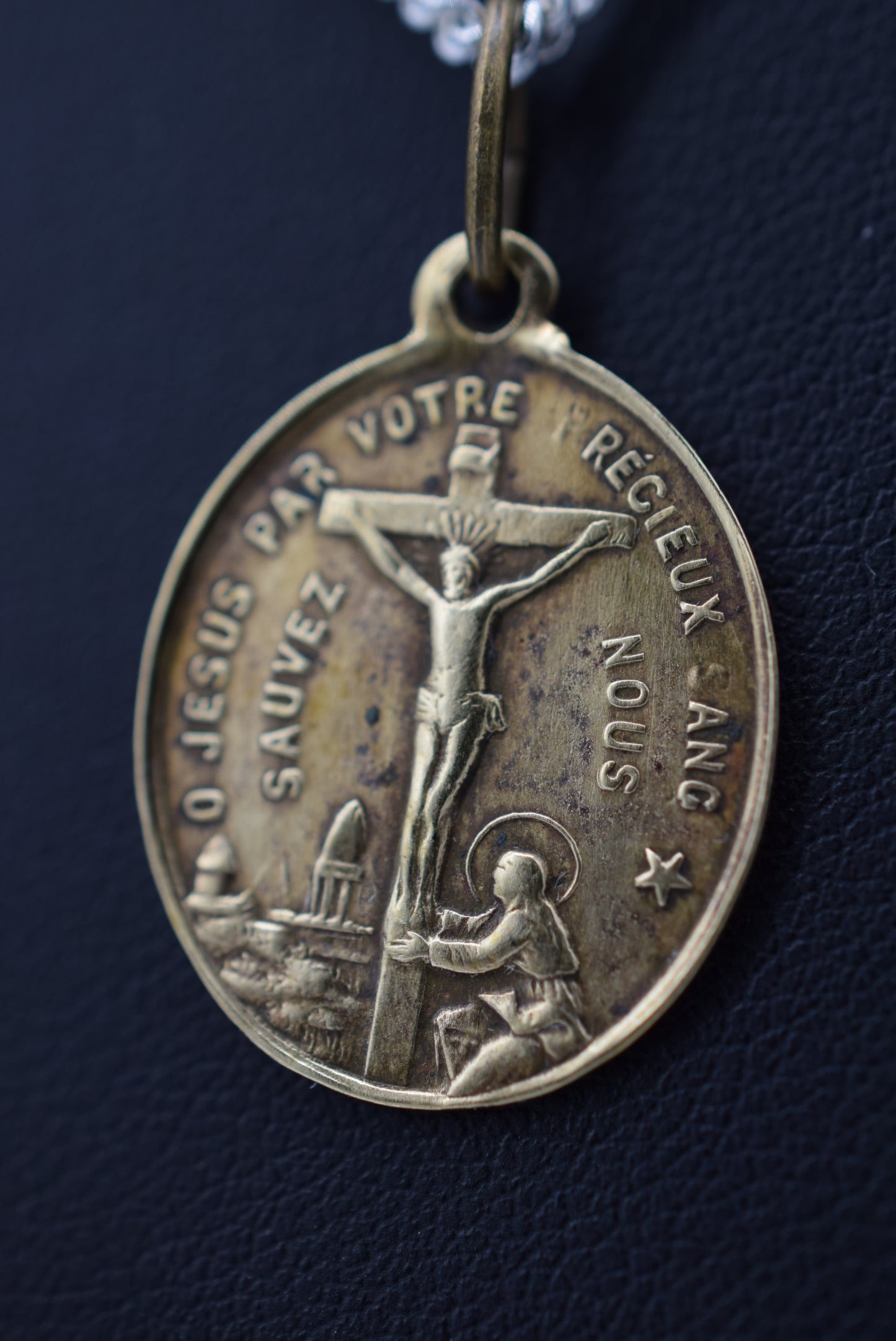 Holy Blood of Jesus Medal Relic Pendant