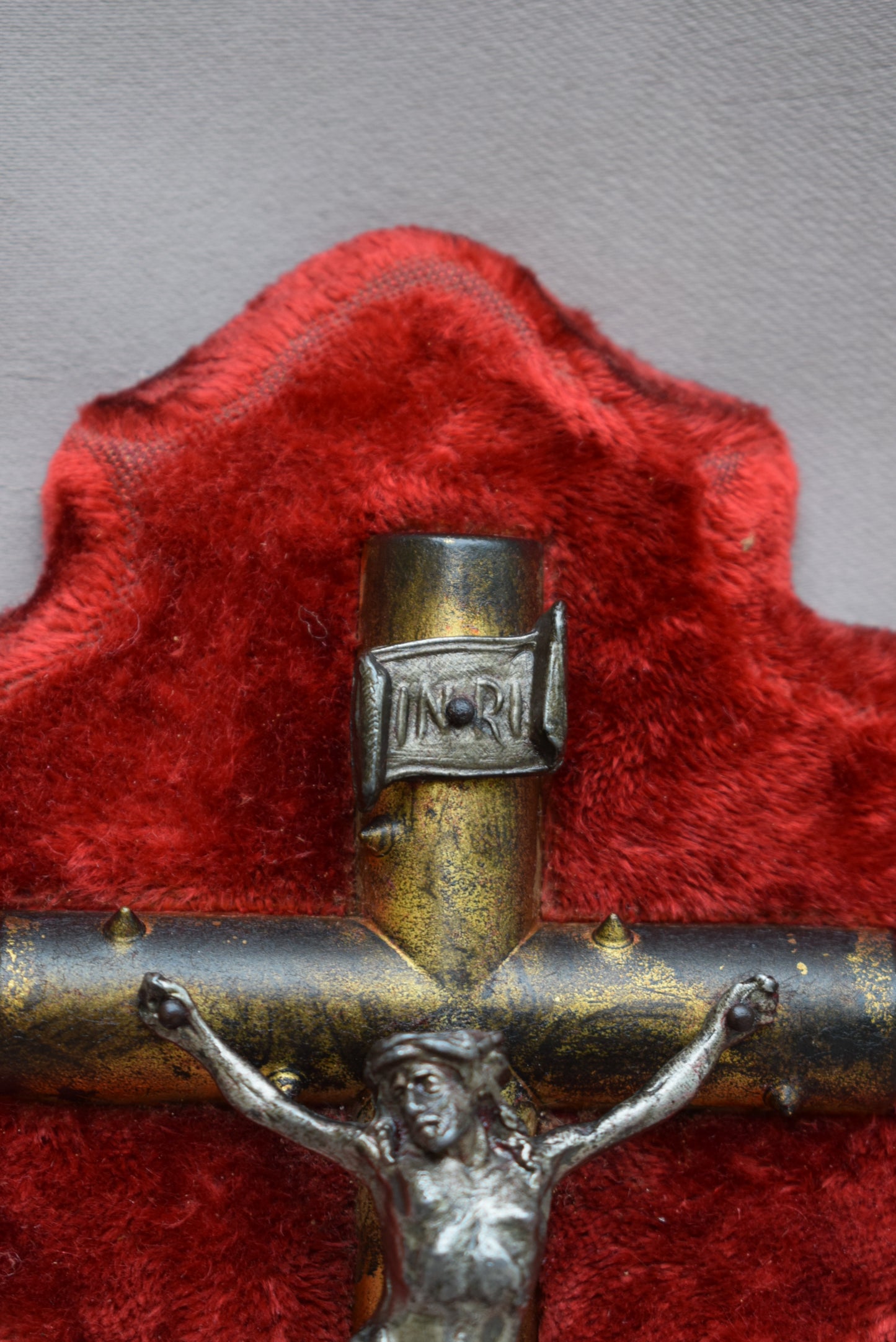 Red Holy Water Font - Charmantiques