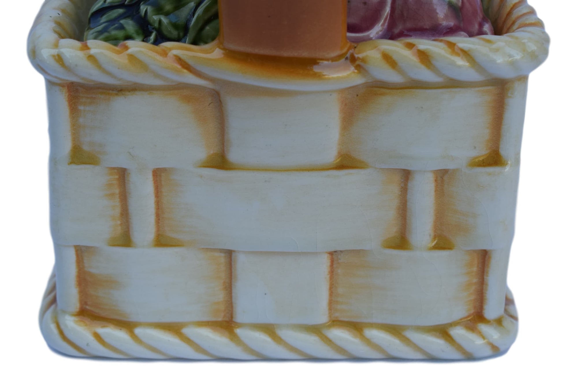 Sarreguemines Majolica Basket - Charmantiques