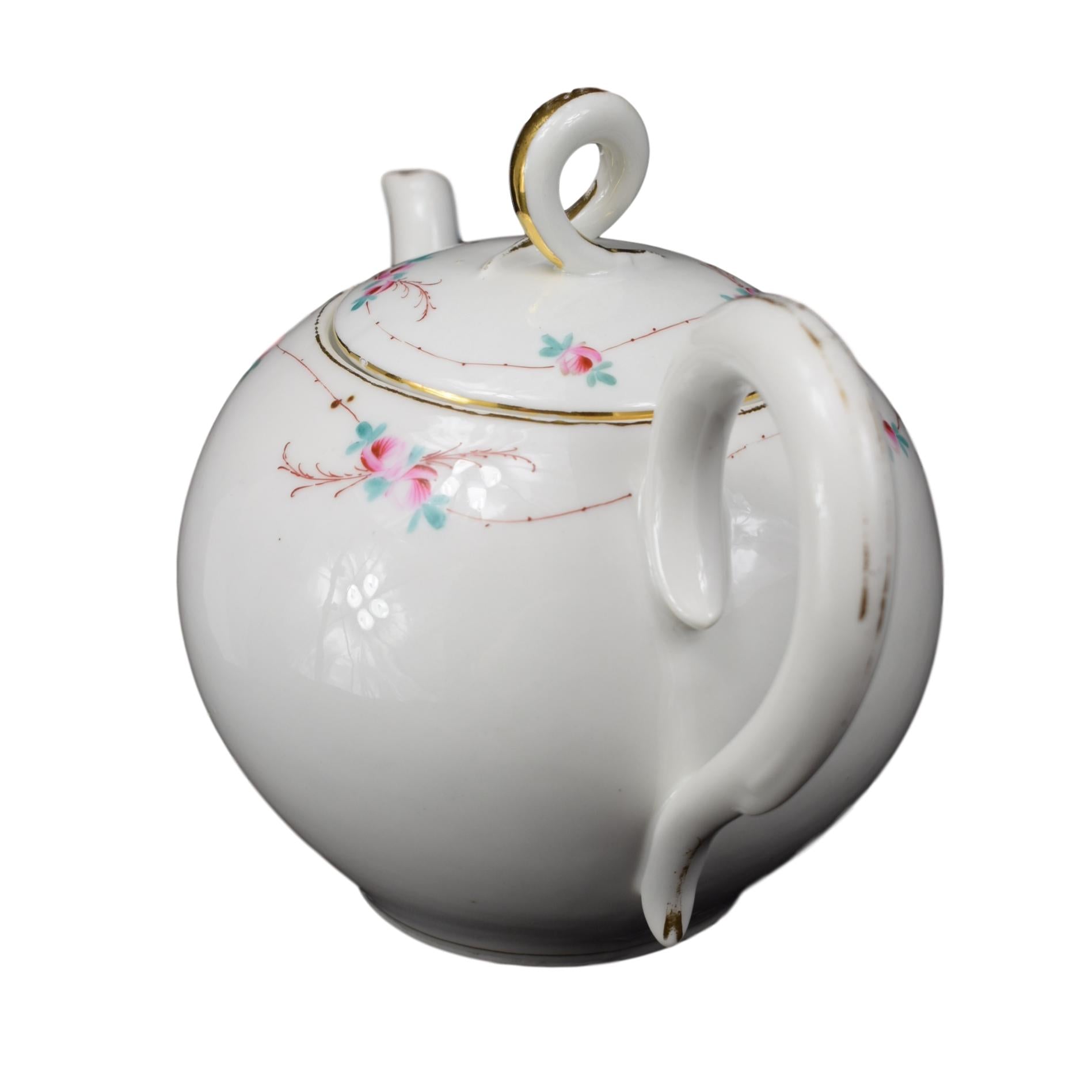 19th.C Paris Porcelain Tea Pot - Charmantiques