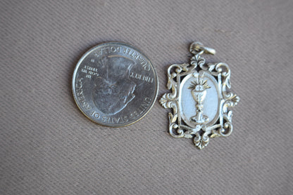 Communion Pendant - Charmantiques