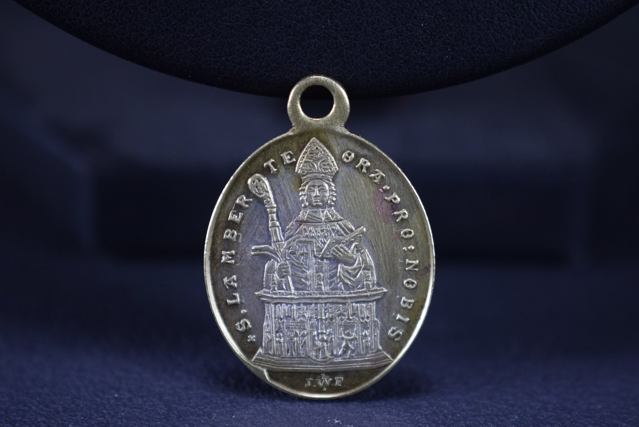 Saint Lamberte Medal - Charmantiques