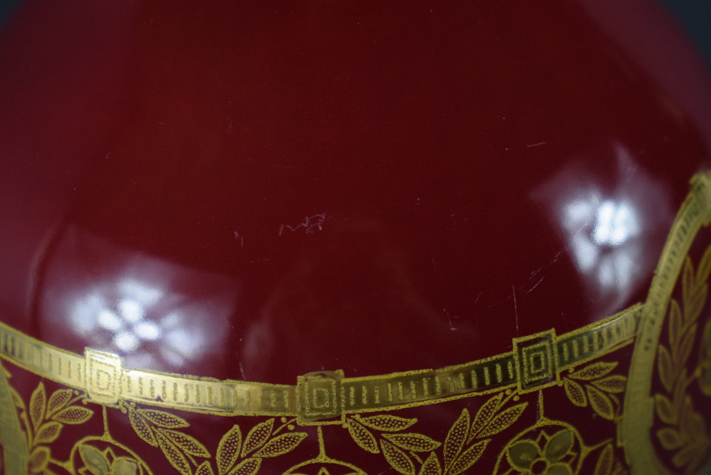 Vase Rouge Art Déco