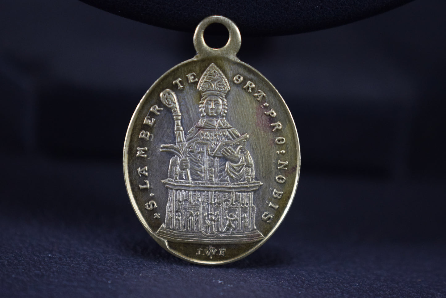 Saint Lamberte Medal - Charmantiques