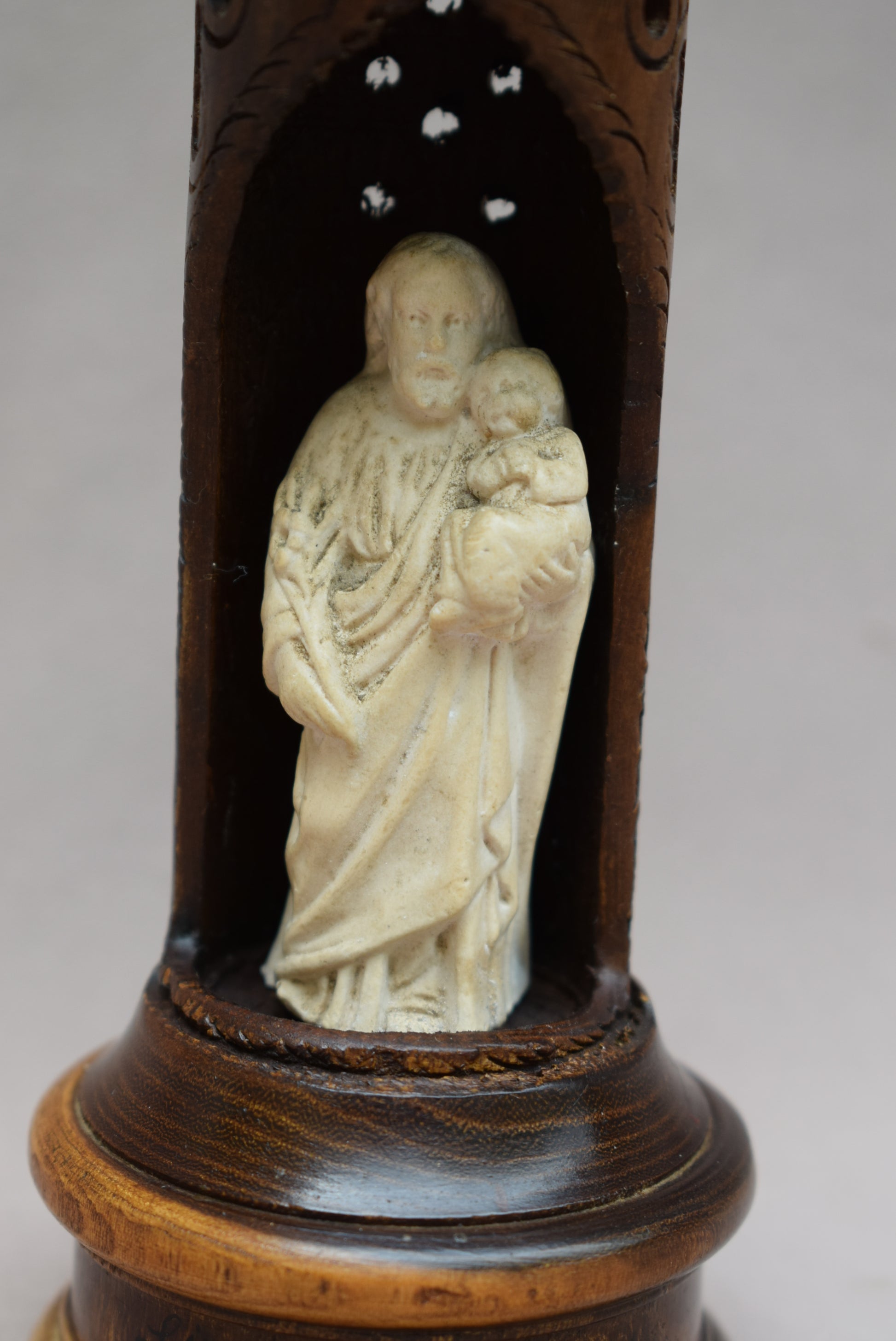 St Joseph Reliquary - Charmantiques