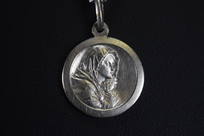 Blessed Marie Victoire Medal Child Protection Pendant - Charmantiques