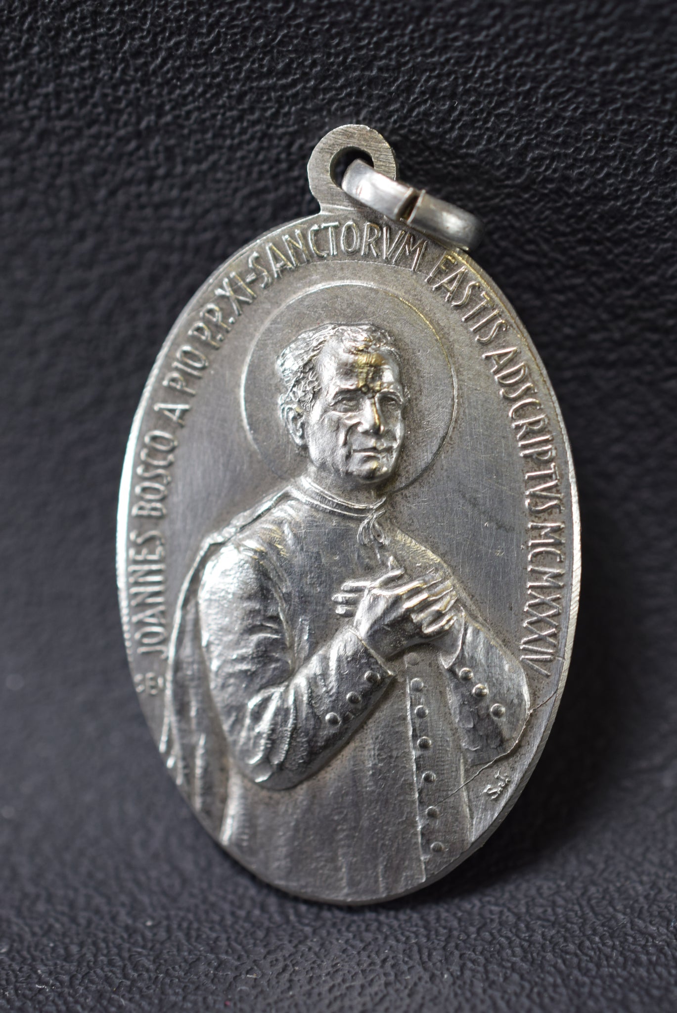 Pope XI Holy Years Medal