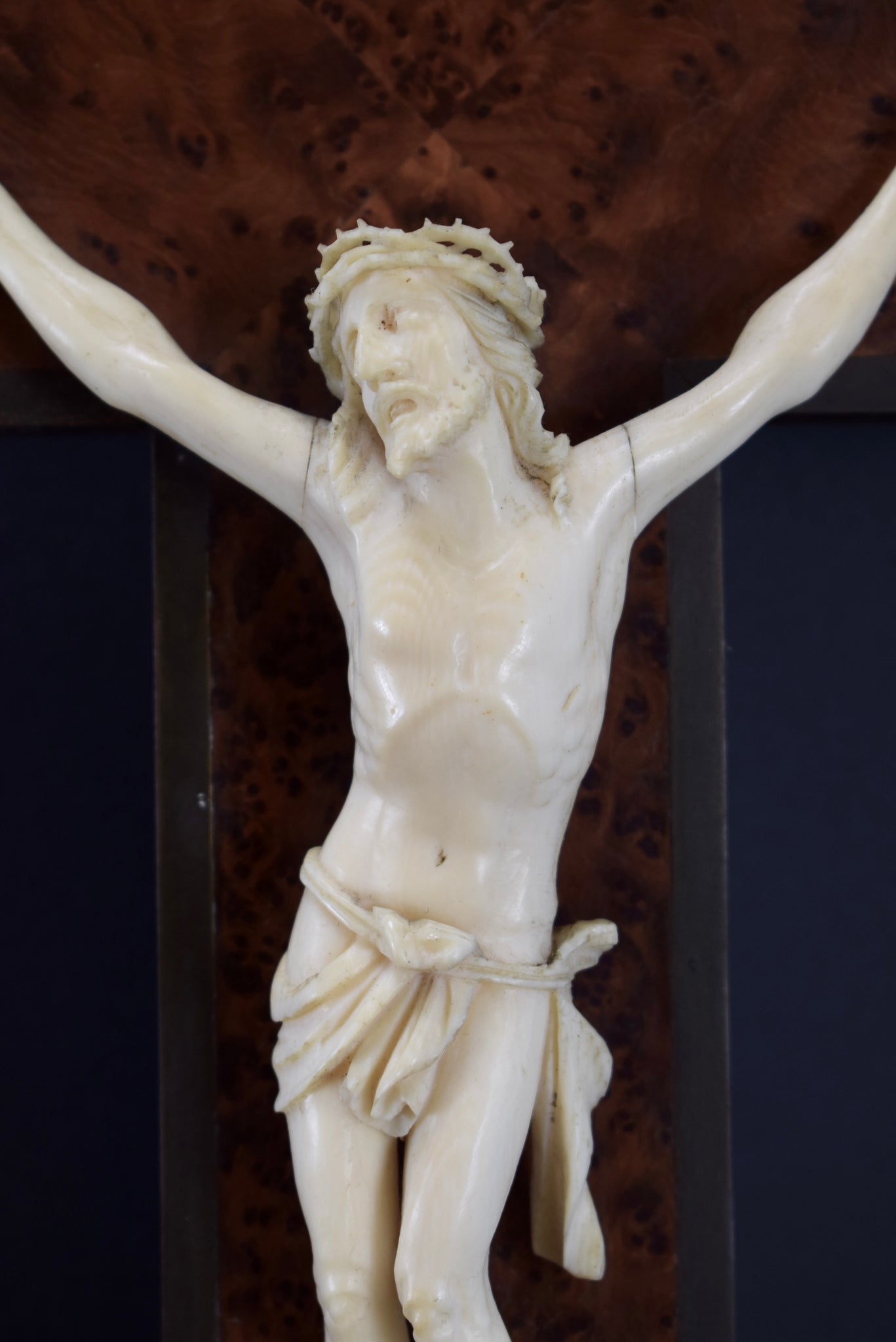 Wall Cross Hand Carved Crucifix Jesus Christ Corpus Wood