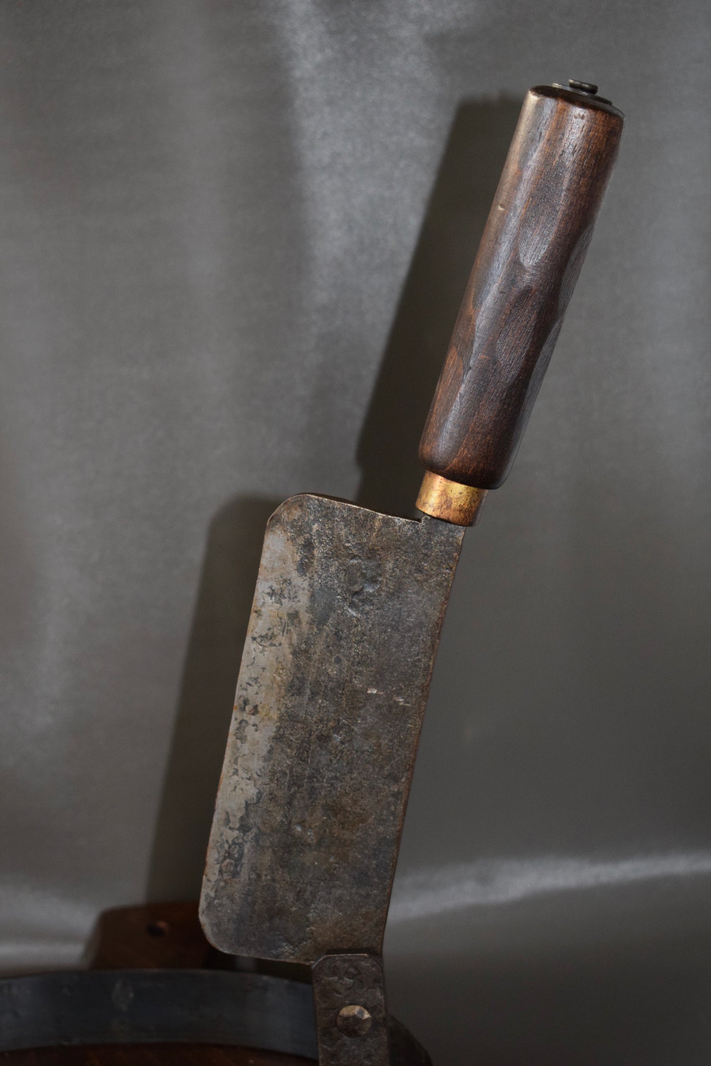 Rare Chopping Board - Charmantiques