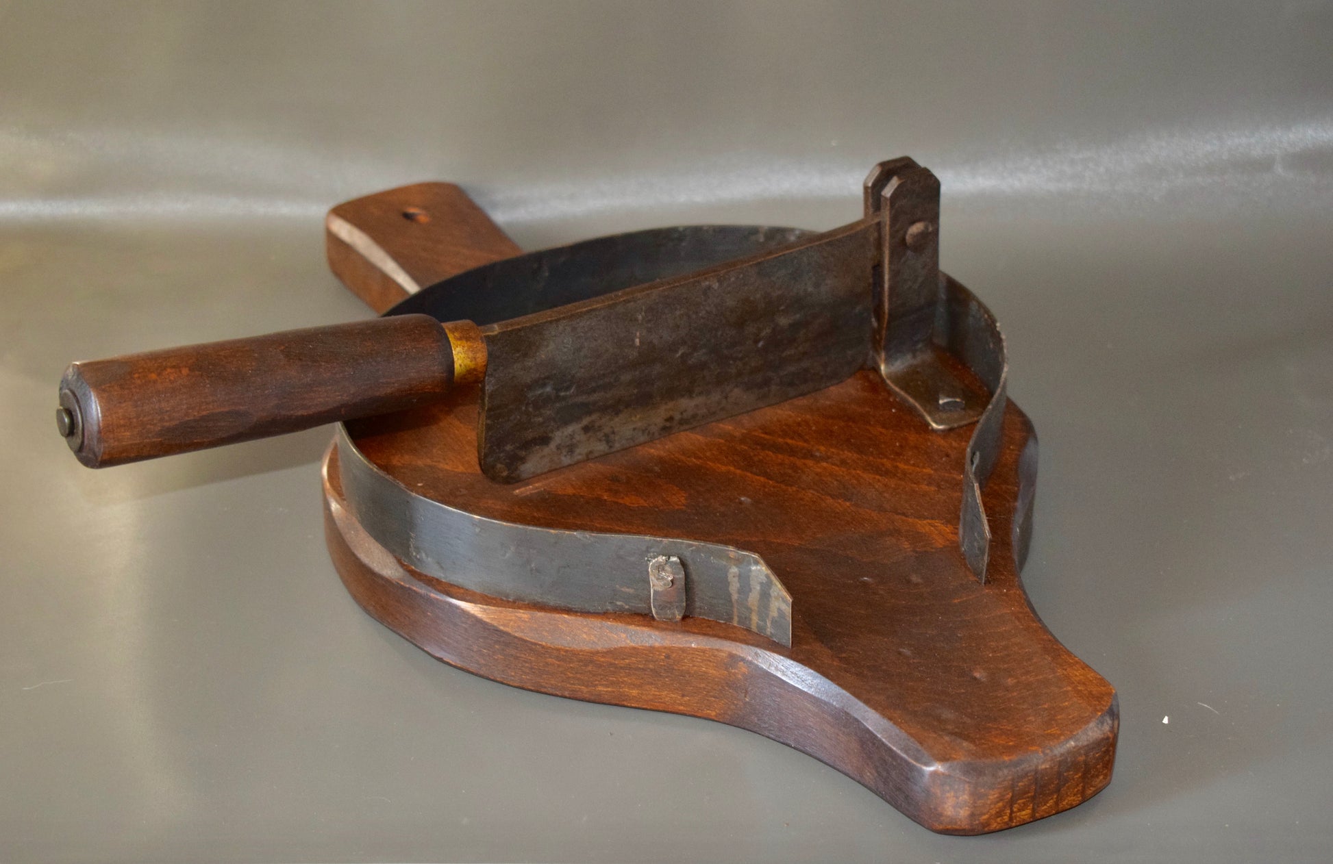 Rare Chopping Board - Charmantiques
