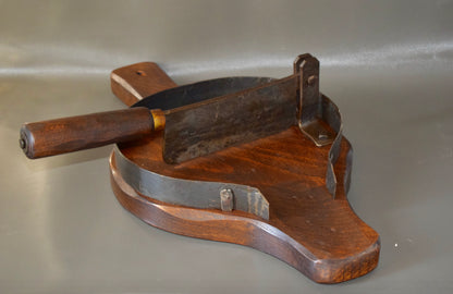 Rare Chopping Board - Charmantiques