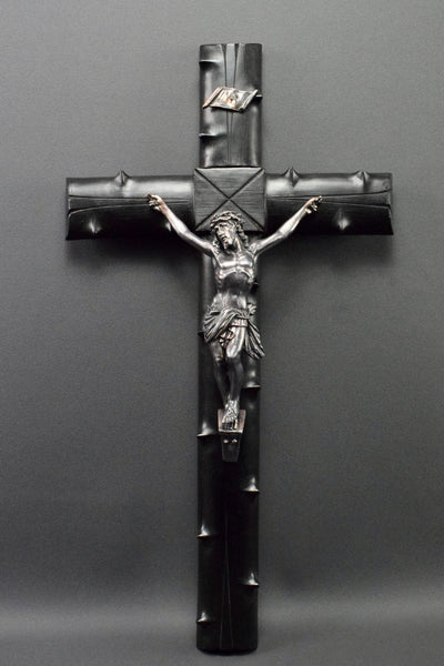 Black Wall Crucifix - Charmantiques