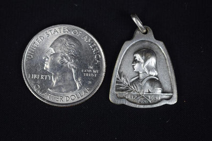 St Joan of Arc Medal Domremy - Charmantiques